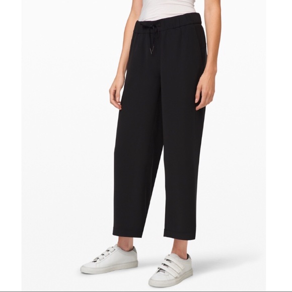 lululemon athletica Pants - Lululemon • Black On the fly pant